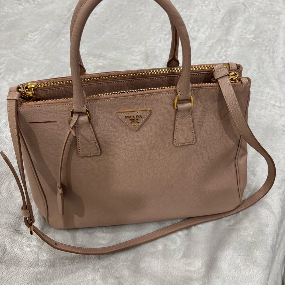 Prada Women's nude Pink Leather Satchel